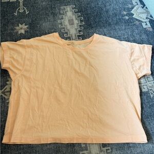 Lululemon cropped Peach Short Sleeve T-Shirt